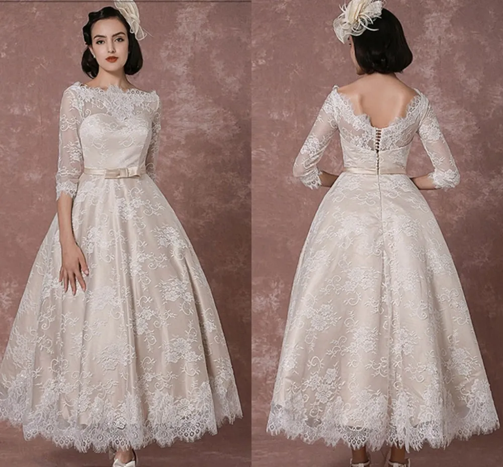 Spitzen Hochzeitskleid 2024 Vintage Batteau Champagner Halbärmel Brautkleid Eine Linie Rückenfreies Tee Länge Flügelempfang Brautkleider