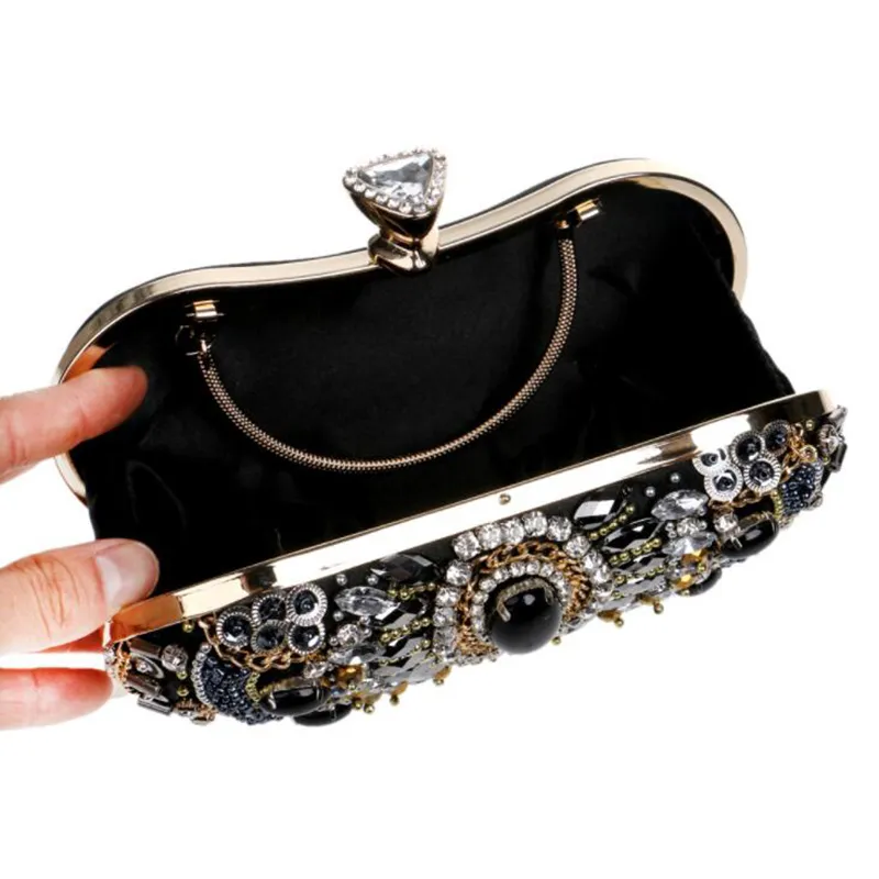 Designerfashion Vintage Beaded Women Evening Bags Rhinestones Bröllop Handväskor Diamanter Pearl Handle Chain Shoulder Messenger Väskor