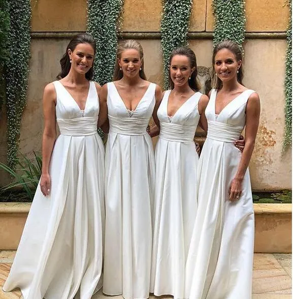 Venta caliente nuevos vestidos de dama de honor blancos Regency sexy con cuello en v Sat n Largo con pliegues Invitado de boda Vestido de dama de