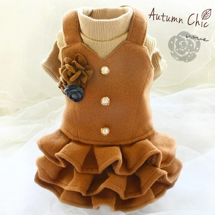 Handgemachte Mode Hund Bekleidung Kleidung Vintage Blume Verdickte Wollanzug Jacke Strickkleid Haustier für Winter Frühling