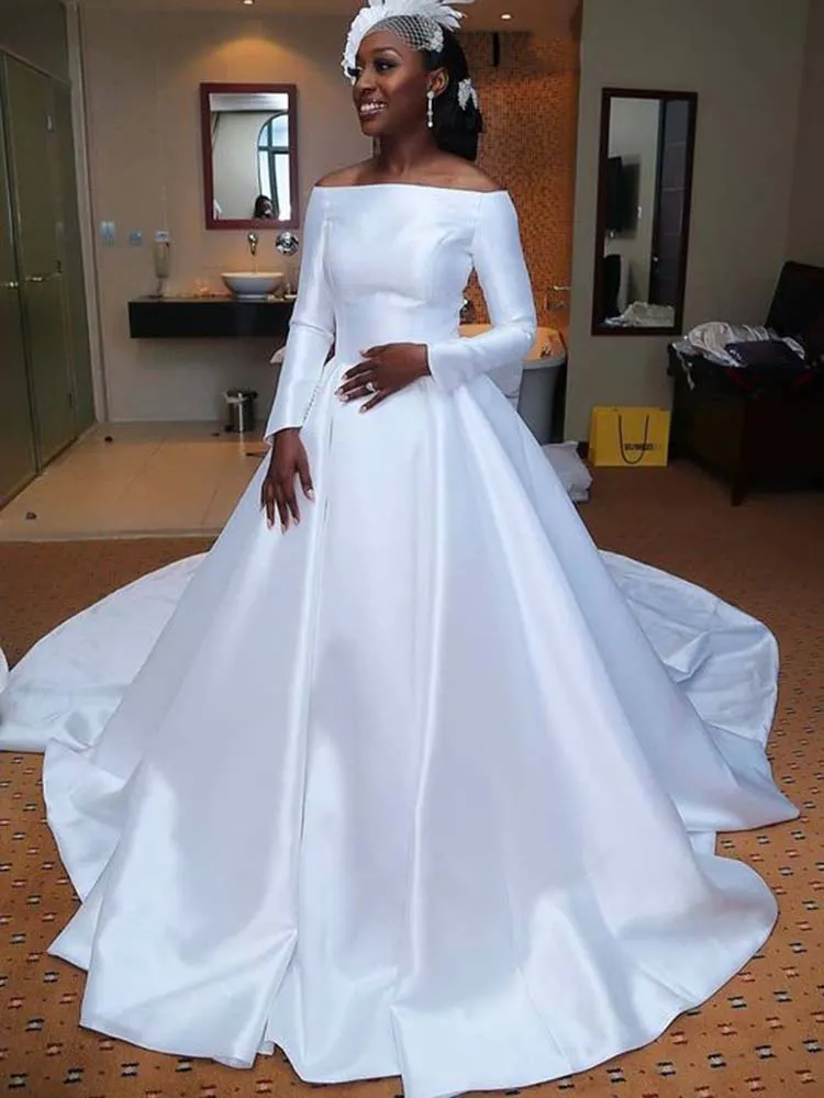 2021 New Wedding Dresses Off The Shoulder strapless A Line Long Sleeves SweepTrain Ball Gown Elegant Pregnant Wedding Dress Church Bride