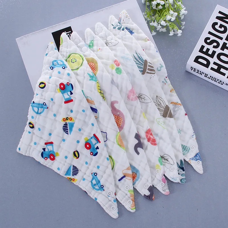 Bavoir d'alimentation en coton pour bébés garçons et filles, serviette douce pour nouveau-né, mignon, Triangle de dessin animé, haute qualité