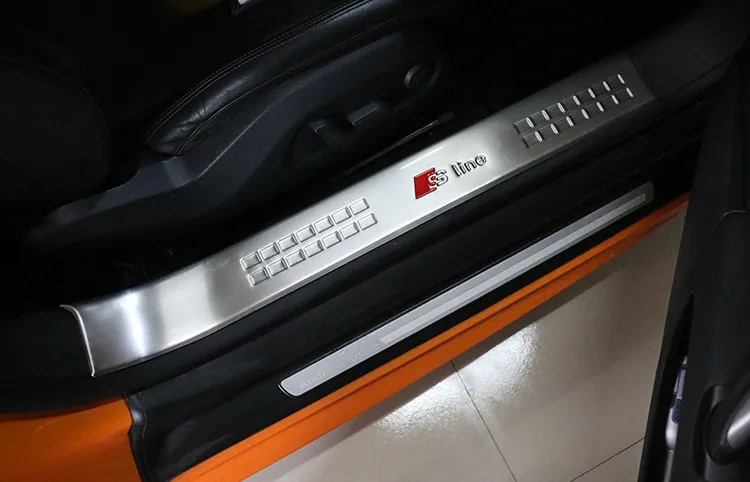 Högkvalitativ StainSt Steel 2pieces Biltillverkare Scuff Footplate, Threshold Decoration Bar, Skyddsplatta för Audi TT 2008-2019