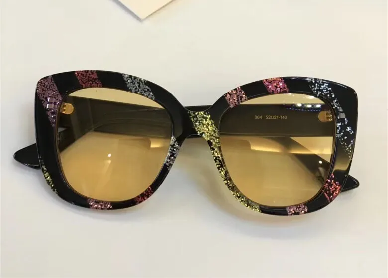 Partihandel-Solglasögon för Kvinnor Designer Populära Fashion Oval Sommarstil Med Bees UV Skyddslinsen Komma med väska
