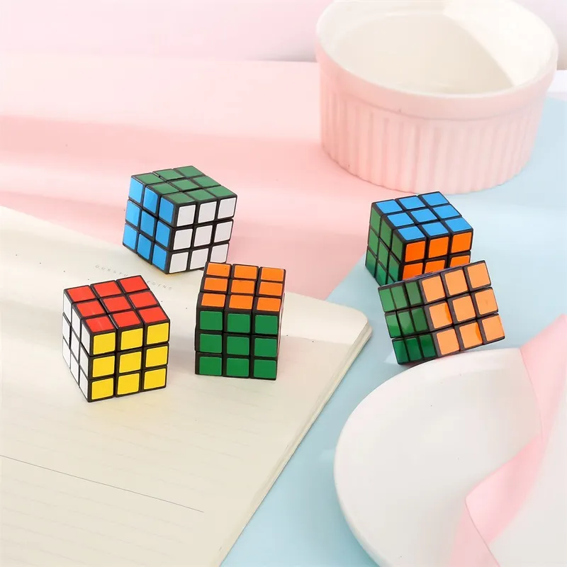 Puzzle cube Small size 3cm Mini Magic Cube Game Learning Educational Game Magic Cube Good Gift Toy Decompression toys