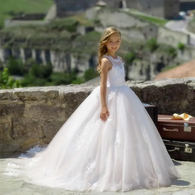 Krótki rękaw Mermaid Flower Girl Dresses Sheer Neck Lace Appliqued Losted Spódnice Gorset Powrót Dzieci Formalne zużycie