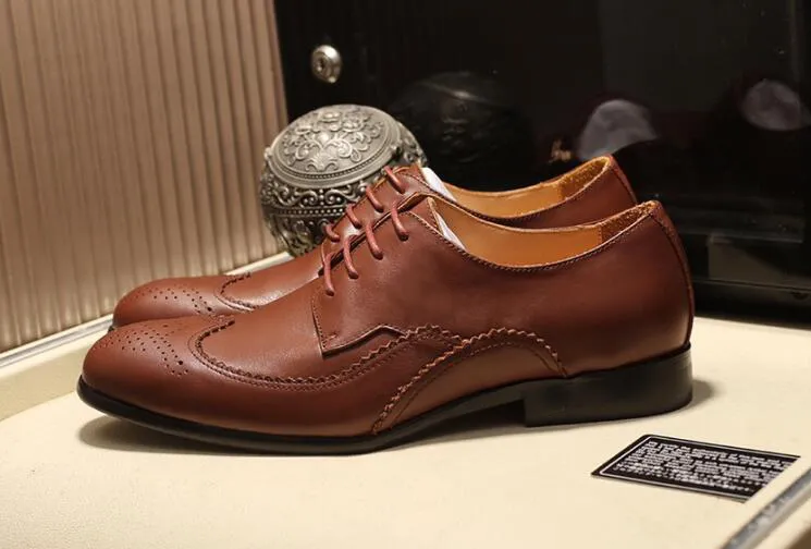 Avrupa ve Amerikan Lüks Erkek Gentleman Oxfords Sürücü Yeni Lace Up Casual Gerçek Deri Düğün Ayakkabı Boyutu 38-45