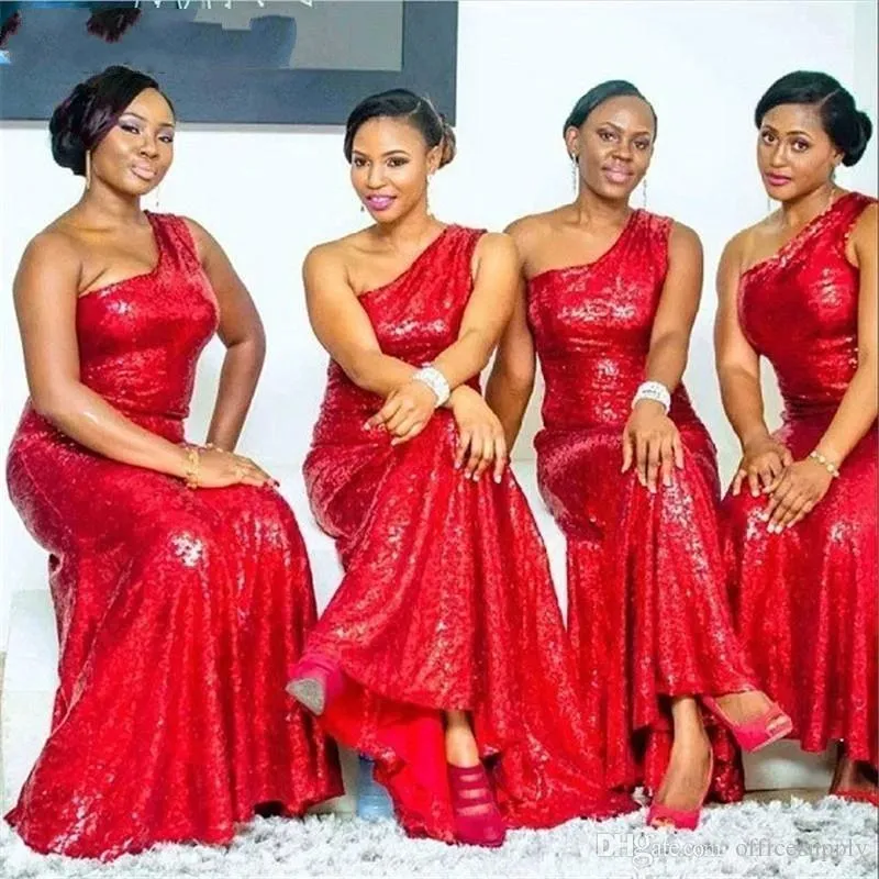 Afryki Jedno Ramię Sexy Czerwone Cekiny Syrenki Druhna Dresses Długość podłogi Cekinowa Suknia Gościnna Ślubna Maid of Honor Suknie Vestidos