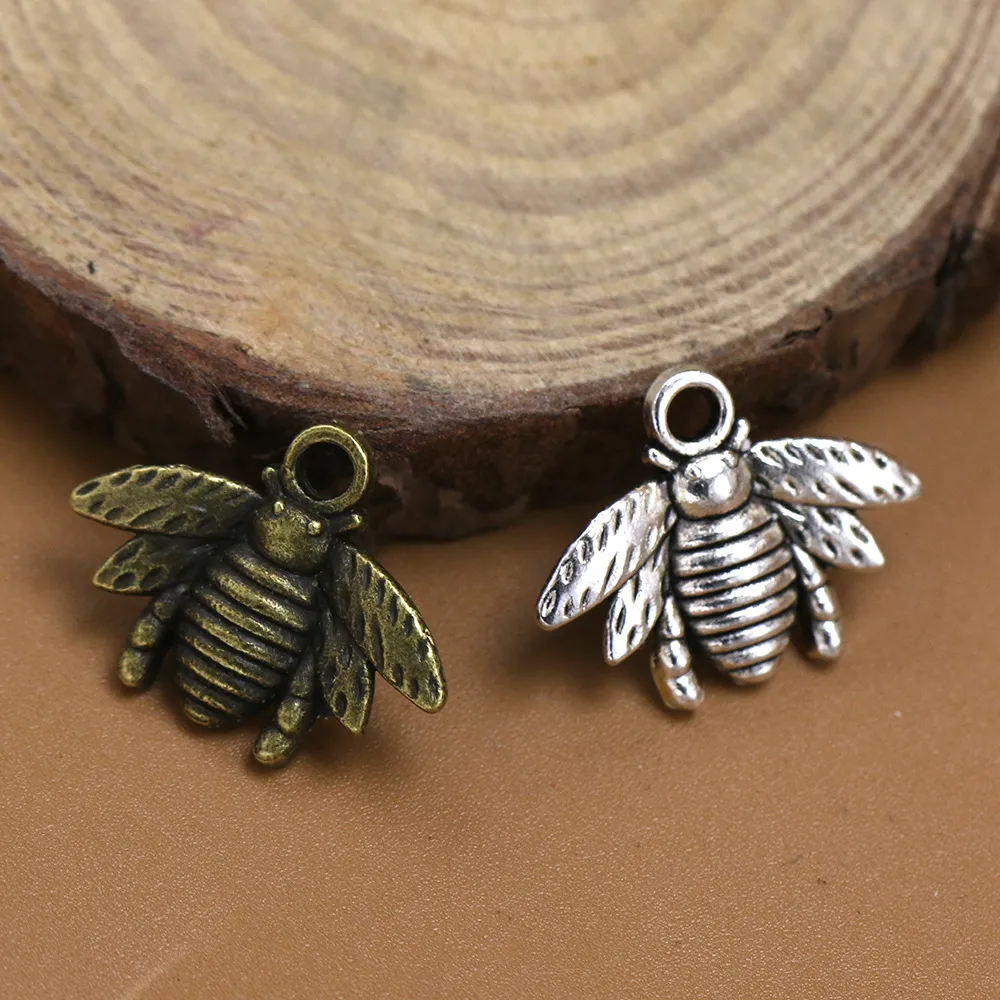 16 * 21mm Mini bee small pendant necklace pendant bracelet pendant jewelry charms two color options hot handmade