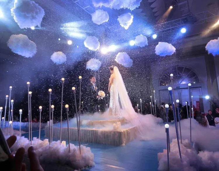 Nouveau coton blanc nuage article de décoration nuage pour la fête  d'anniversaire de mariage Grand Event décors de Noël nouvel an suspendus  artisanat