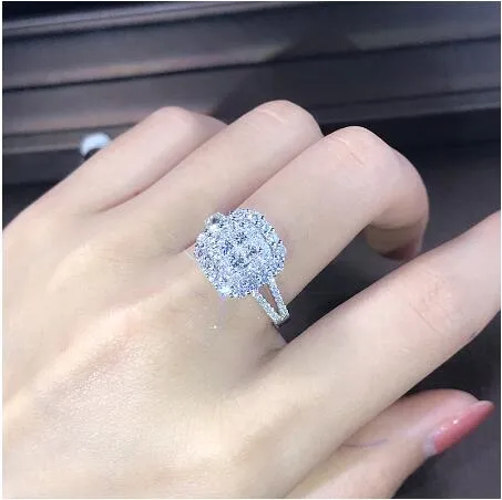 Groothandel Nieuwe Trendy Crystal Engagement Claws Ontwerp Hot Koop Ringen voor Dames Wit Zirkoon Kubieke Elegante Ringen Vrouwelijke Bruiloft Jewerly Ring