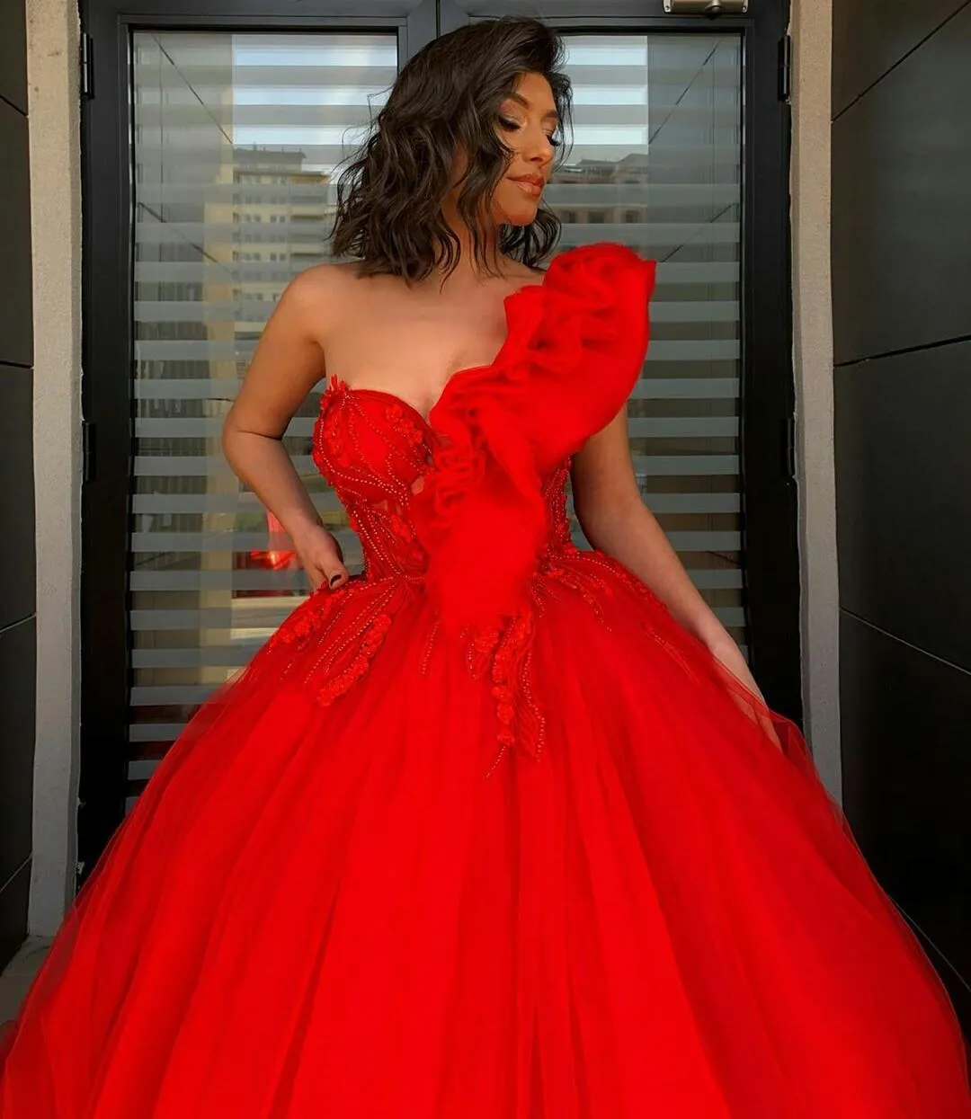 Red ball on sale gown with train