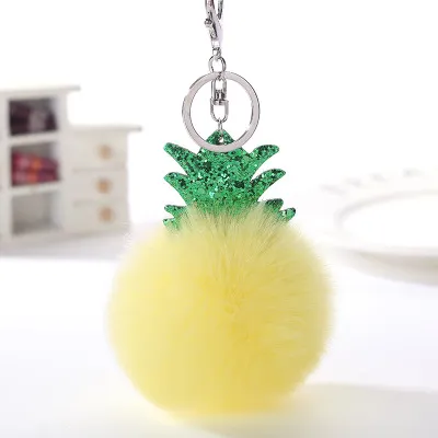 Faux Fur Ball Pompom Keychain Kvinnor Väska Charms Julgran Ananas Key Ring Trinket Bil Keyring Kedjor Present