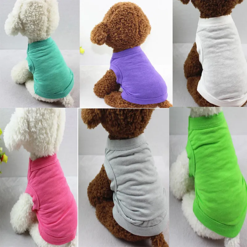 Hundkläder 50pcs Pet T-shirts Sommar Solid Kläder Fashion Top Shirts Vest Cotton Coat Puppy Small