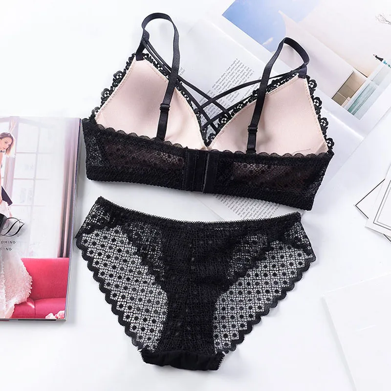 Wholesale Lace Embroidered Push Up Womens Underwear Set Sexy Bra And Panty  With Line Lingerie Lace Sports Brasiere Lace Sports Bra From Suiyuan99,  $35.54