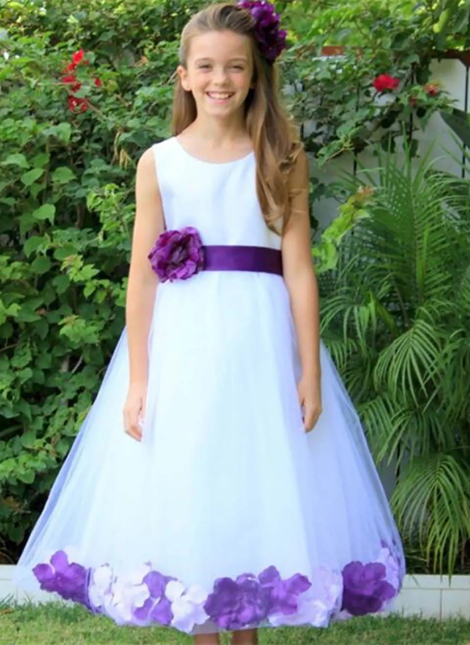 結婚式のページェントのガウン花のバラの花びら白い子供たちの形式的な着用フラワーガールドレス卒業チュールの最初の聖体拝領のドレス