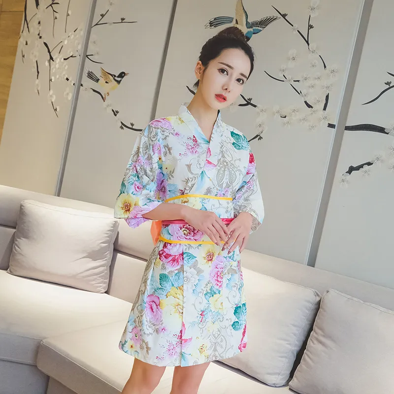 Japansk Etnisk Kläder Söt Klänning För Kvinnor Asien Stilkvinna Kimono Sommar Blommiga Tjejer 2st Sats Oriental Kostym Half Sleeve Klänning