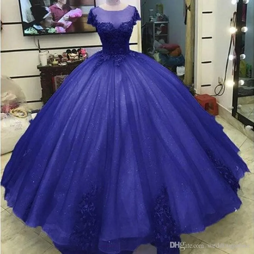 Royal Blue Modest Bal Ball Suknia Quinceanera Suknie Scoop Neck Capped Rękawy Aplikacje Prom Dresses Sweet 16 Sukienki Vestidos de Quinceañ