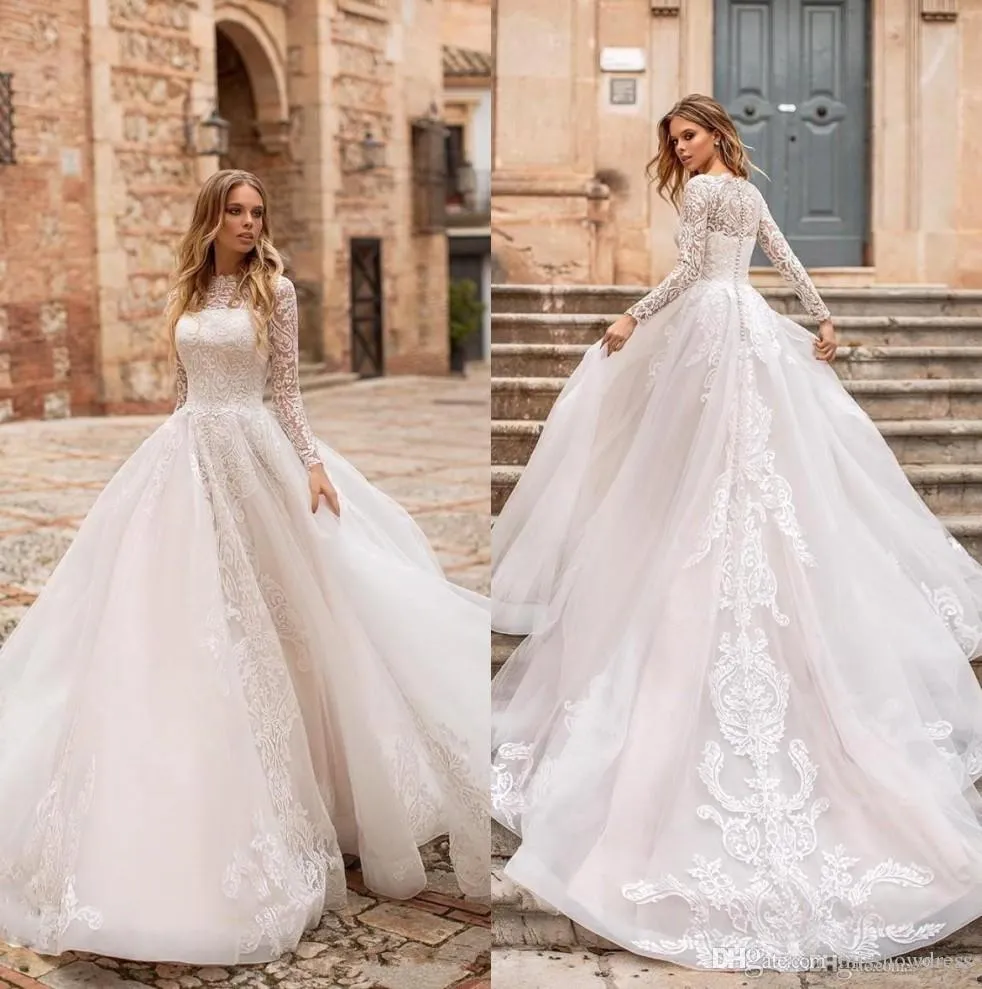 2019 Designer Långärmade Lace Bröllopsklänningar Tulle Lace Applique Sweep Train Formell Bridal Gowns Billiga Robe de Mariée BC0581