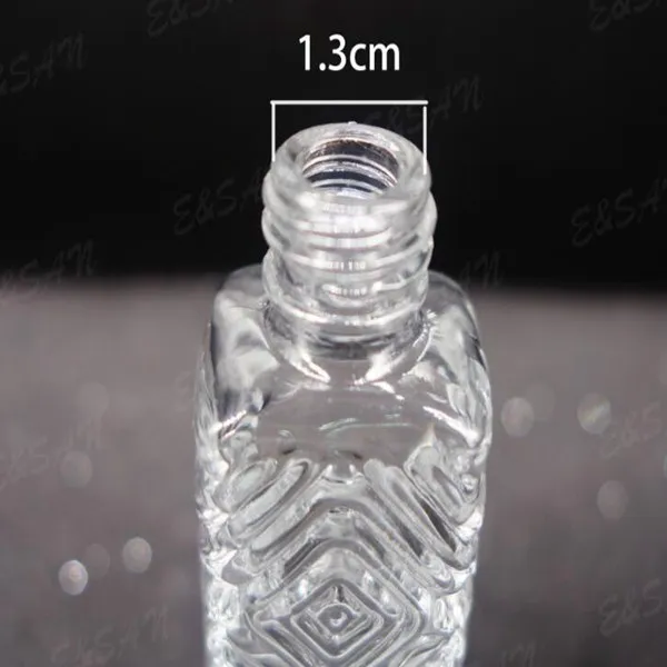 ダイヤモンド型のガラス香水瓶 10mlの透明な空のスプレー容器。を￥149