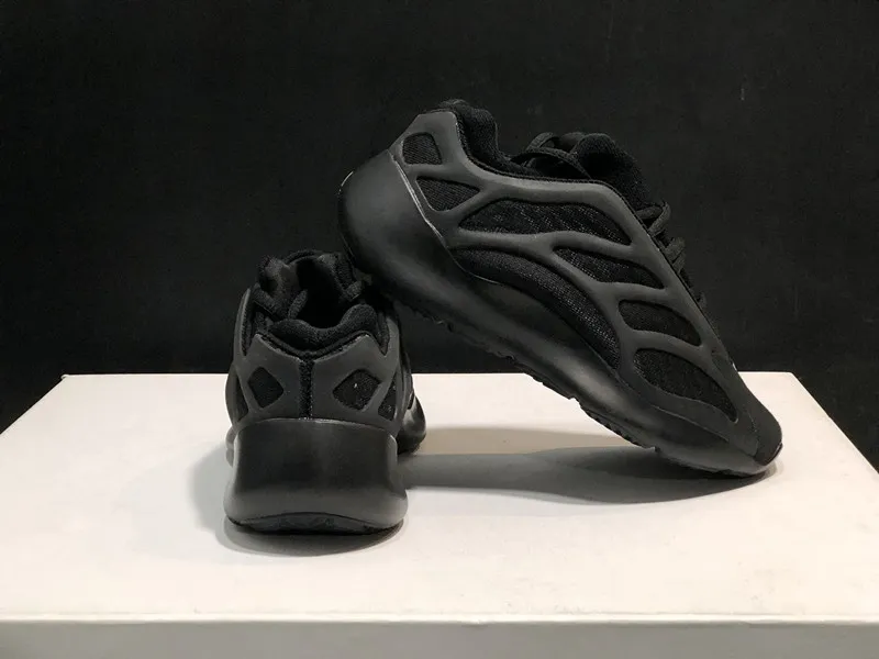 Kanye 35 hotsell v3