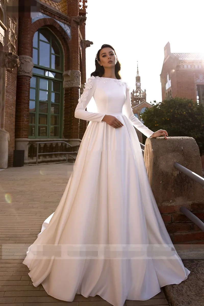 Satin bröllopsklänningar Bateau 3d blommor spets brudklänningar applique långa ärmar muslim bröllopsklänningar dragkedja tillbaka vestido de novia 2020