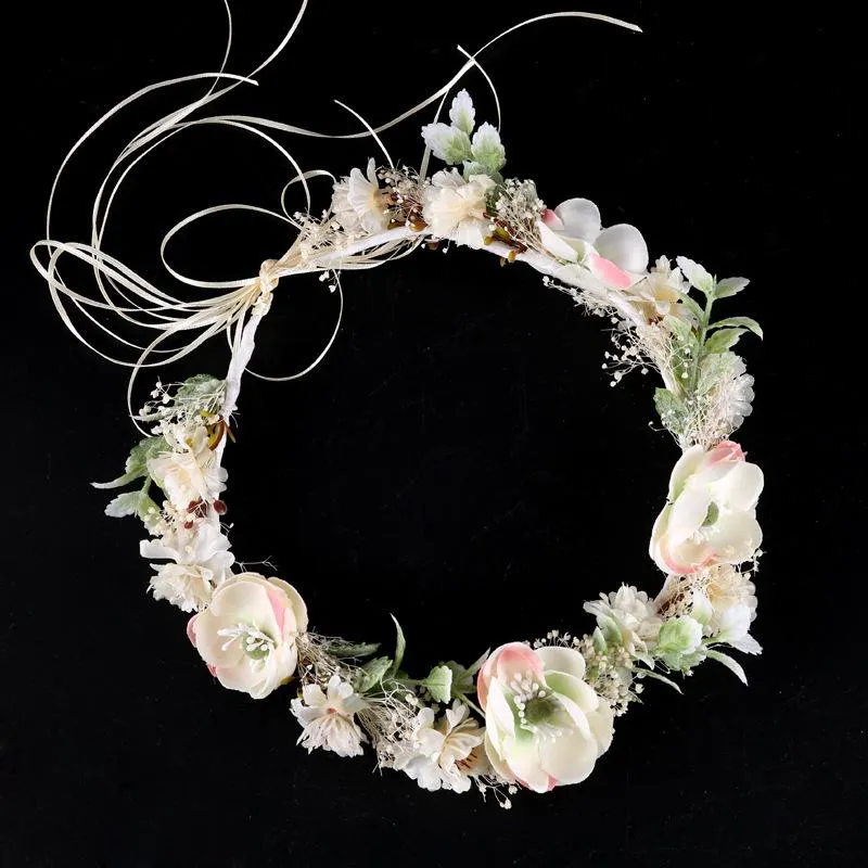 Copricapo da donna alla moda, fiori bianchi, diademi e corona, ghirlanda floreale, fascia da donna, ghirlanda, accessori per capelli da sposa