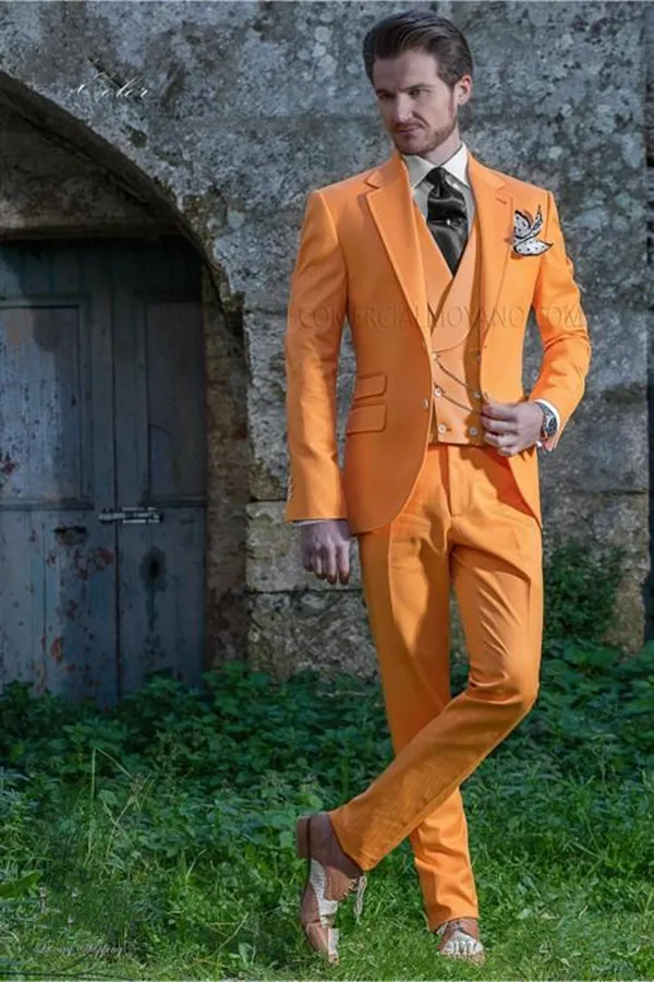 Nova alta qualidade dois botões laranja noivo smoking notch lapela padrinhos de casamento dos homens ternos de baile de negócios (jaqueta + calças + colete + gravata) 619