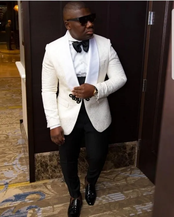 Brand New Men Costumes Ivoire Motif et Noir Groom Tuxedos Châle Satin Revers Garçons D'honneur De Mariage Meilleur Homme (Veste + Pantalon + Gilet + Cravate) L377