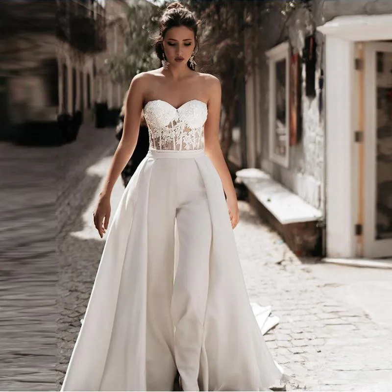 Modest Jumpsuit Beach Wedding Dresses with Detachable Train Sweetheart Pants Bridal Gown Satin Lace Appliques Country Wedding Dress