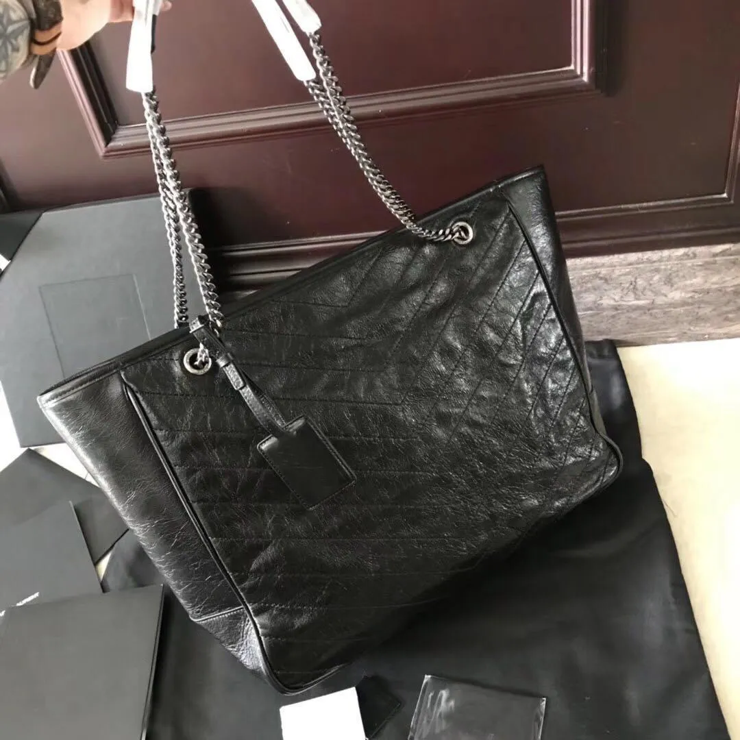 Modedesigner-Damenhandtaschen aus echtem Leder, V-förmige Kette, Umhängetasche mit Reißverschluss, Designer-Handtasche, Schultertasche mit karierter Kette, Einkaufstasche