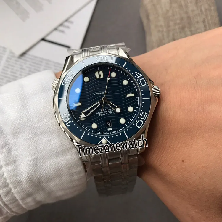 Nova Unidade 300 M 2220.80.00 Aço Caso Azul Cerâmica Bezel BlueTexture Mostrador Mens Relógios Automáticos Relógios Barato Para Timezonewatch OME48b2