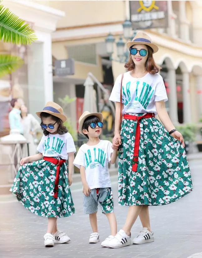 Famille correspondant tenues 2019 été cool mode pas cher belle robe bleue