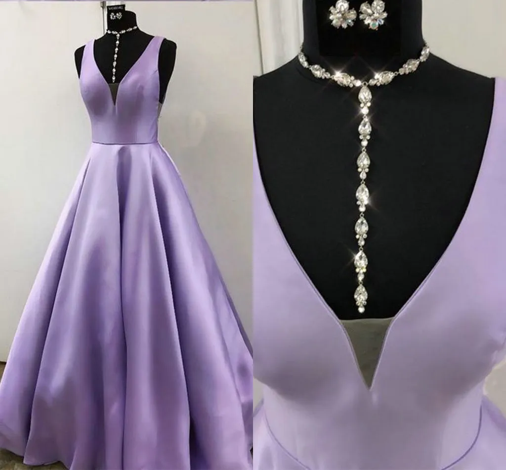 Lavender Soft Satin Formalne wieczorowe sukienki Poginga V-Neck Open Back Empire Waist Homecoming Druhna Dress Party Vestidos de Noche