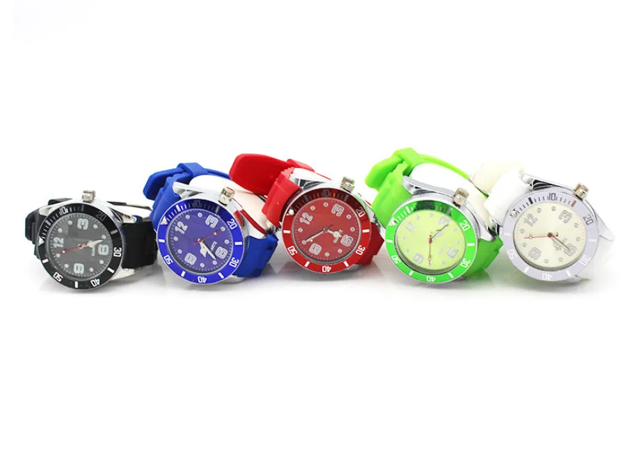 The latest watch can rotate smoke machine watch length 24cm grinding disc diameter 4cm height 2cm zinc alloy material