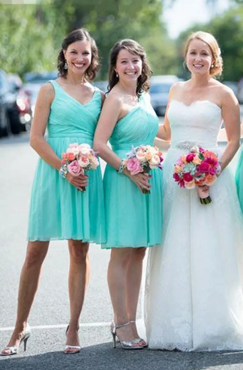 Mint green on sale short bridesmaid dresses