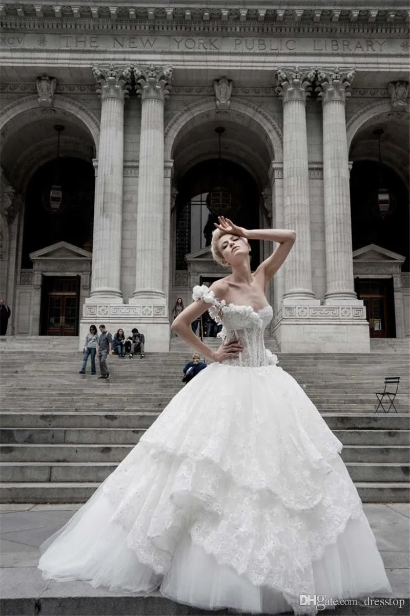 Novo Pnina Tornai Ball Ball Vestidos De Noiva Lace Applique Um