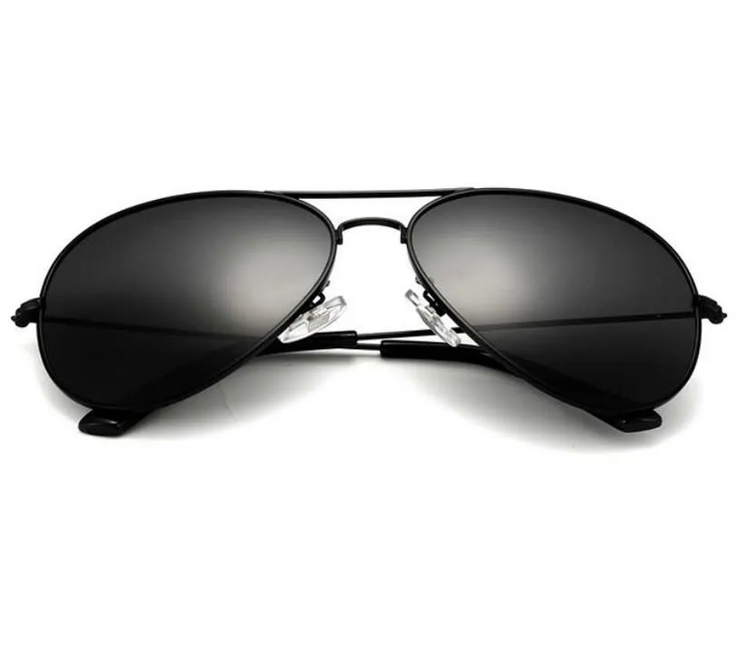 Occhiali da sole pilota vintage uomini donne 62 mm classici occhiali da sole desinger da sole esterno occhiali da sole Uv400 con custodie per maschio femmina