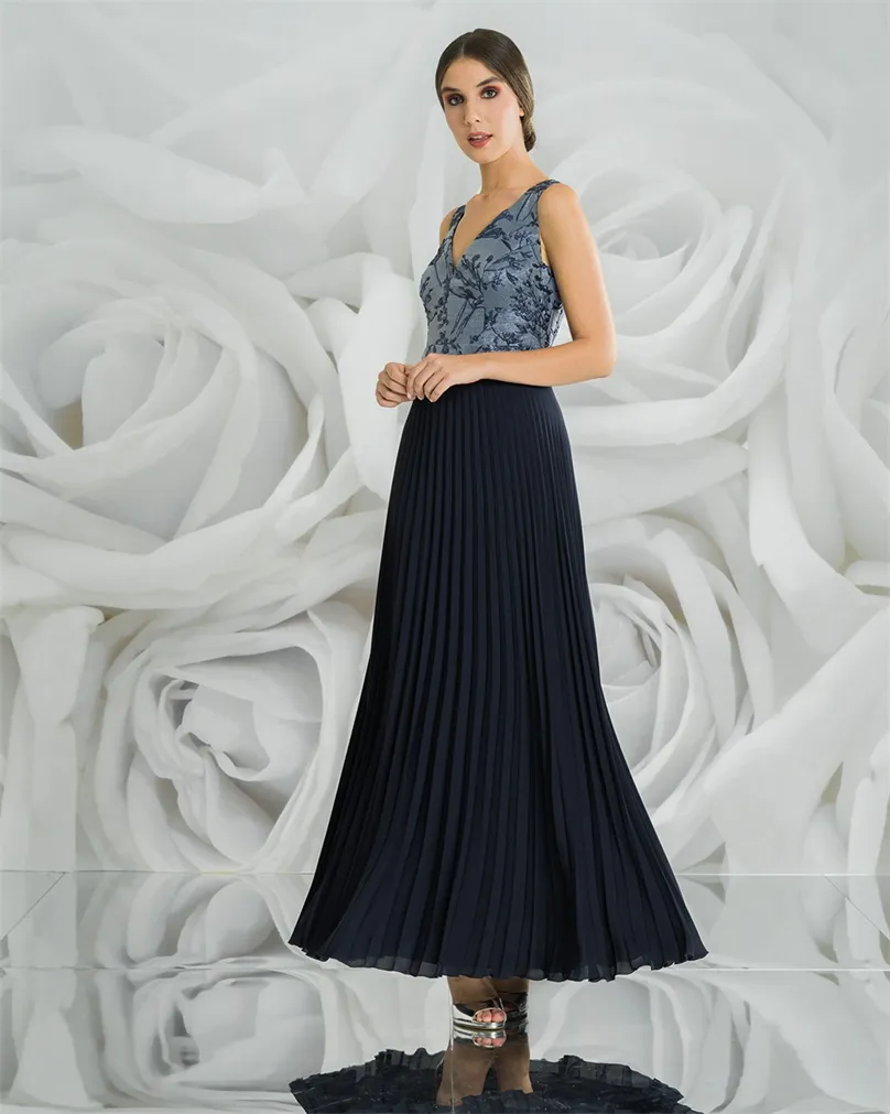 2020 Deux Pieces Mere De La Robe De Mariee Col En V Feathe Appliques Plis Robes De Mariee Invite Parole Longueur Robe De Mere Avec Tenue Du 83 92 DHgate