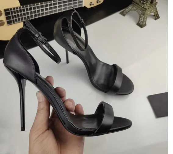 Nowe europejskie buty projektantów klasyczne wiosenne i letnie patent skórzane matowe sandały Peep palce luksusowe wysokie obcasy 9,5 cm bankiety dla kobiet SA 35-42