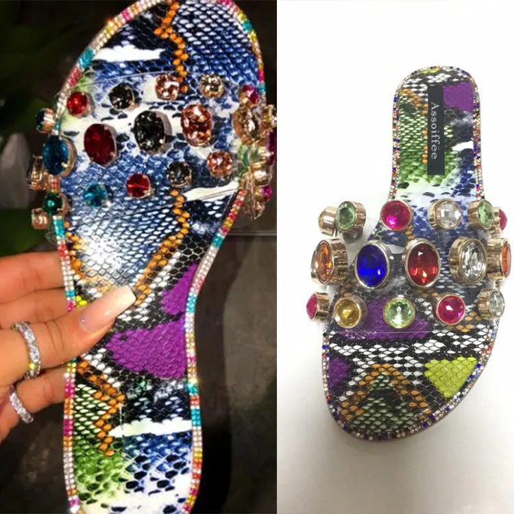 Diabilder kvinnor flip flops skor tofflor ädelsten rhinestones skor sandaler damer glider vilda diamant tofflor chanclas mujer