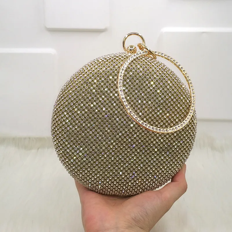 Circle clutch 2025