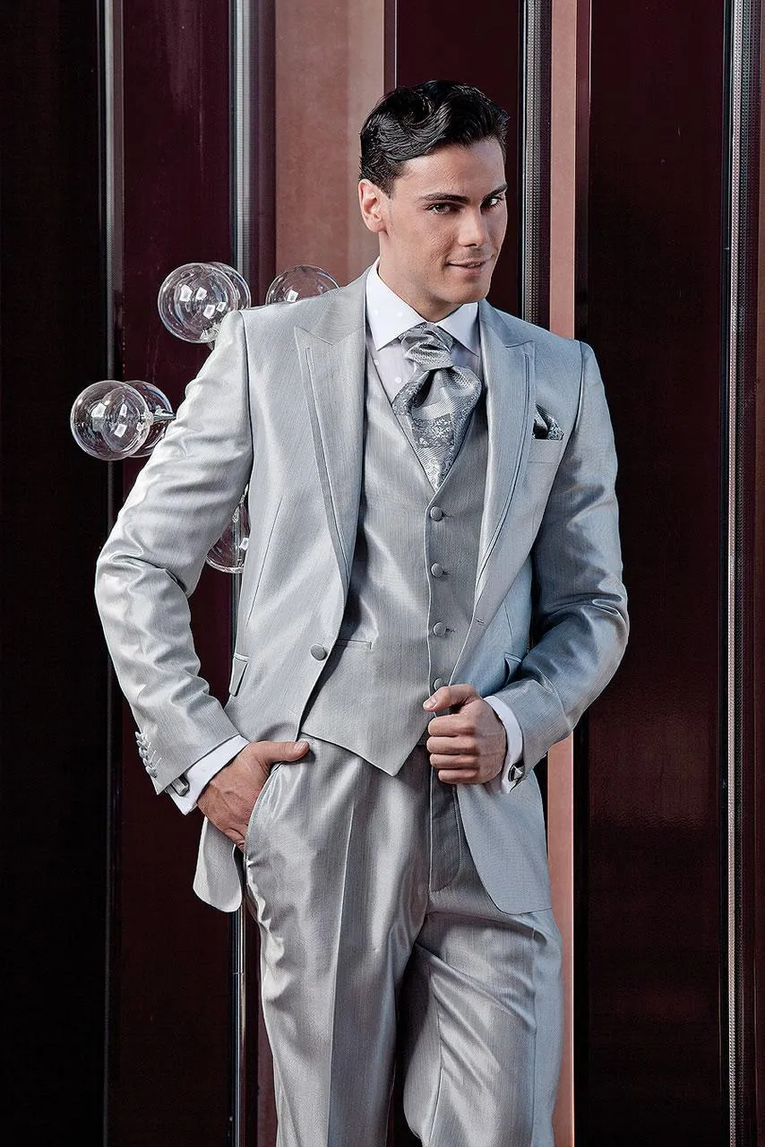 Mode Silver Grå Brudgum Tuxedos Peak Lapel Groomsmen Bröllopsklänning Utmärkt Man Jacka Blazer 3 Piece Suit (Jacka + Byxor + Vest + Tie) 1813