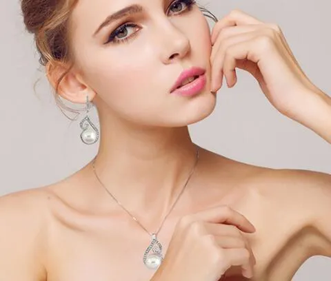 Mode-zilveren Crystal Parel Kettingen Oorbellen Set Bridal Sieraden Set Diamant Bruiloft Hanger Ketting Sieraden Party Oorbel Kerstcadeau