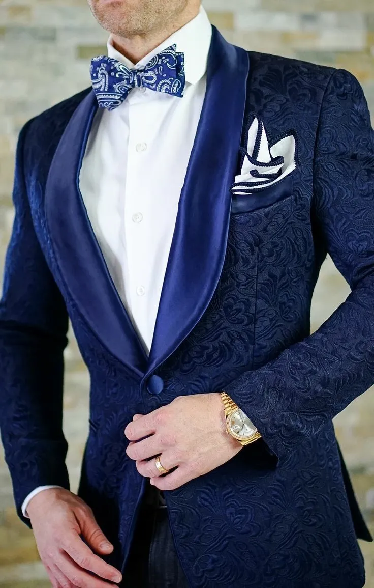 Custom Made Män Passar Navy Blue Pattern Groom Tuxedos Sjal Satin Lapel Groomsmen Bröllop Bästa Man 3 stycken (Jacka + Byxor + Tie) L450