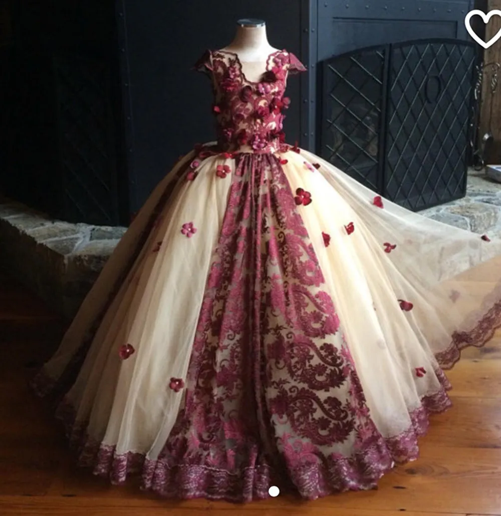 Wein- und Champagner-Ballkleid, Blumenmädchenkleider 2022, handgefertigte Blumen, Perlen, Spitze, gestuftes Mädchen-Festzug-Kleid, Partykleid für Teenager, Kleinkinder