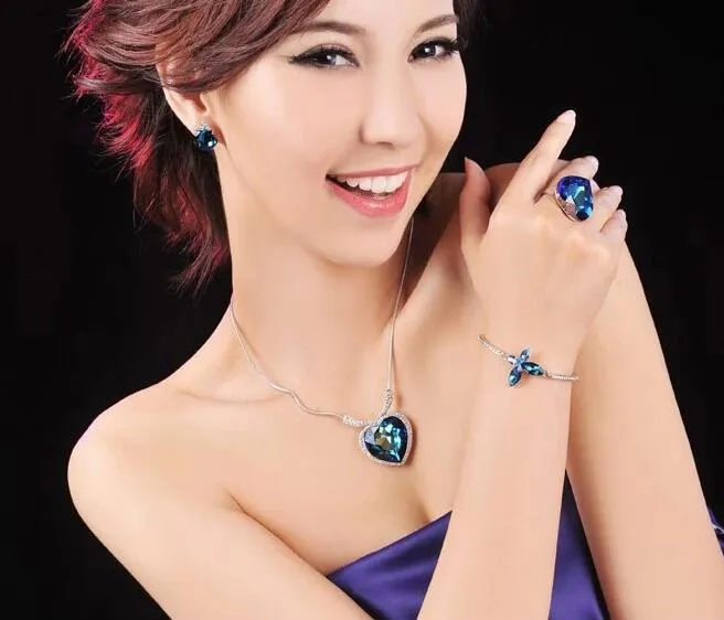 Titanic sales sapphire necklace