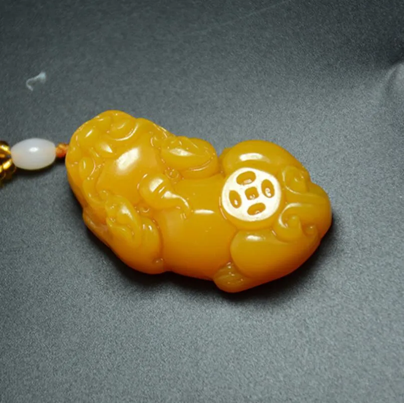 Hotan Jade Yellow Dragon Jade Pixiu Pendant Pendant Topaz Jade Lucky Pixiu Men and Women Pixiu Sweater Chain