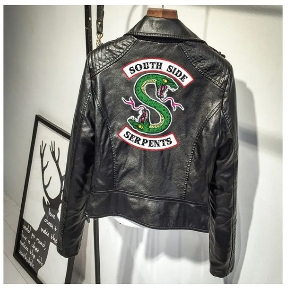 Southside Riverdale Serpent Print Rosa / Svart PU Läder Jackor Kvinnor Riverdale Servents Streetwear Leather Brand Coat XXL