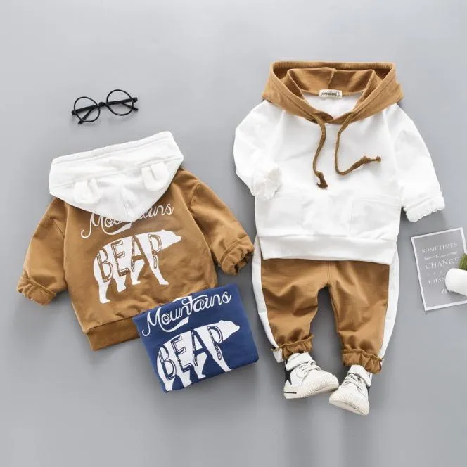 Primavera Autunno Baby Boy Girl Set di vestiti in cotone per bambini Vestiti per bambini Top con cappuccio Tuta sportiva per neonato